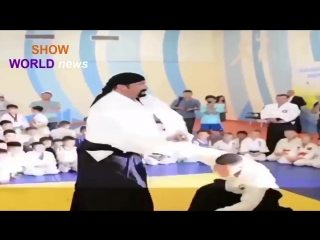 steven seagal teaches self defense