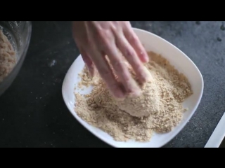 chicken cutlets with melting cheese [bon appetit recipes]